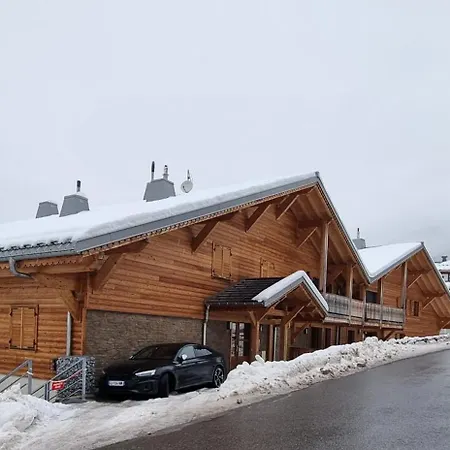 Les Du Petit Apartment Châtel